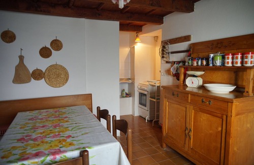 Cannobio Apartamento | apartamento en Molinett, el antiguo molino, cuyas piedras de molino todavía están en la playa