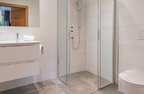 Viehhofen Apartamento | New apartment close to the cable car ZellamseeXpress