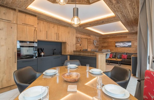 Hinterglemm Apartamento | Apartment by the ski slope with sunny terrace