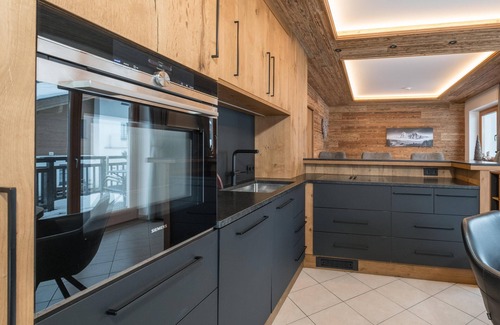 Hinterglemm Apartamento | Apartment by the ski slope with sunny terrace