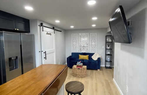 Pine Park Neighborhood Apartamento | Apartment at the Bowl