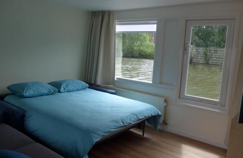 Eastern Docklands Apartamento | Apartment at the East side, close to center