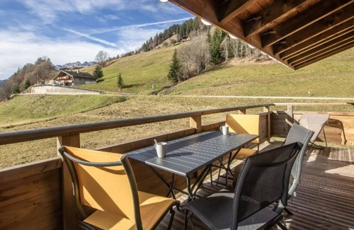 La Giettaz Chalet De Esquí | Apartment at the foot of the slopes
