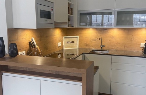 Augsdorf Apartamento | Apartamento con vista al lago y acceso al lago en una zona tranquila Veldens