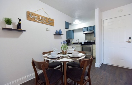 Knox - Henderson Apartamento | Apartment at Ventana Canyon