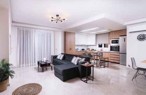 Kappariana Apartamento | Apartamento 'Athena Home South Crete' con vistas a la montaña, Wi-Fi y aire acondicionado