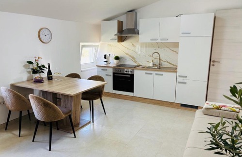 Ankaran Apartamento | Apartment Aurora
