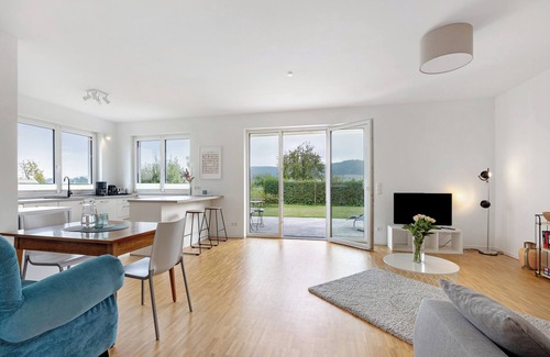 Bad Essen Apartamento | Apartamento 'Auszeit am Wiehengebirge' con vistas a la montaña, terraza privada y Wi-Fi