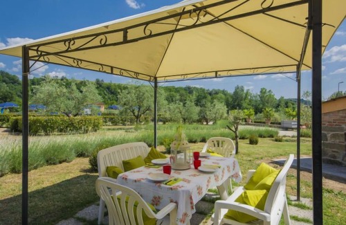 Reggello Apartamento | Apartamento Azalea by Interhome