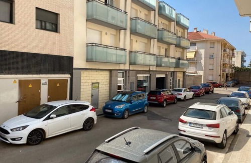 Les Cases d'Alcanar Apartamento | Apartamento 'Belmar' con terraza privada y aire acondicionado