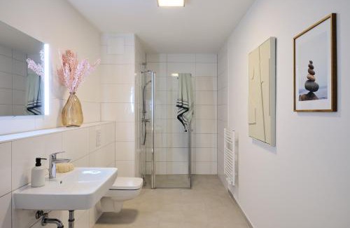 Zirchow Apartamento | Apartment B11 "Pine Hill Resort" Ihr Rückzugsort mit großzügigem Balkon und Naturblick