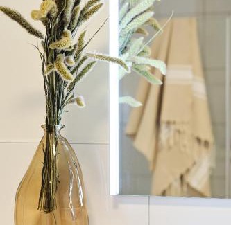 Zirchow Apartamento | Apartment B11 "Pine Hill Resort" Ihr Rückzugsort mit großzügigem Balkon und Naturblick