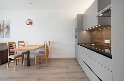 Tramin Apartamento | Apartamento 'Bacchushof Chardonnay' con vistas a la montaña, Wi-Fi y aire acondicionado