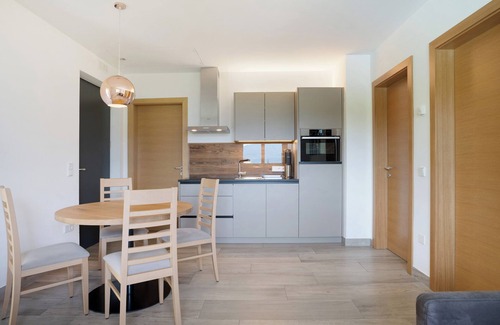 Tramin Apartamento | Apartamento 'Bacchushof Lagrein' con vistas a la montaña, Wi-Fi y aire acondicionado