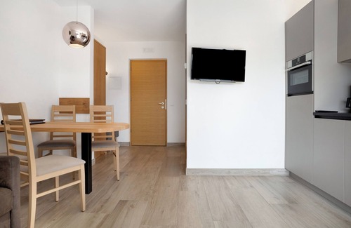Tramin Apartamento | Apartamento 'Bacchushof Merlot' con vistas a la montaña, Wi-Fi y aire acondicionado