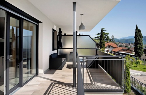Tramin Apartamento | Apartamento 'Bacchushof Merlot' con vistas a la montaña, Wi-Fi y aire acondicionado
