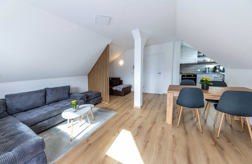 Lenzkirch Apartamento | Apartment 'Bähnleradweg' with Balcony and Wi-Fi
