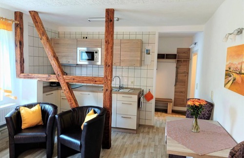 Pfaffendorf Apartamento | Apartment "Barbarine", living/bedroom - Ferienhof Müller