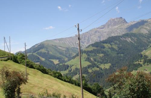 Achsete Apartamento | Apartment Bauernhaus Uf dr Flue by Interhome