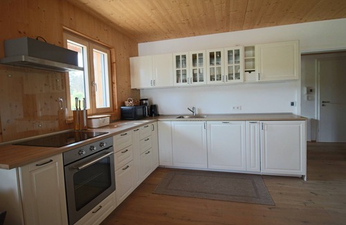 Bernau am Chiemsee Apartamento | Apartment Berg 90sqm with balcony, max. 6 persons