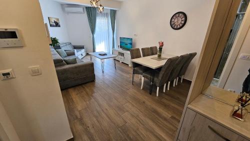 Dobra Voda Apartamento | Apartment Beach D&A