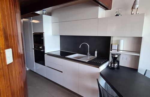 Les Sablettes Apartamento | T2 frente al mar, aire acondicionado, wi-fi, estacionamiento, piscina, acceso directo a la playa