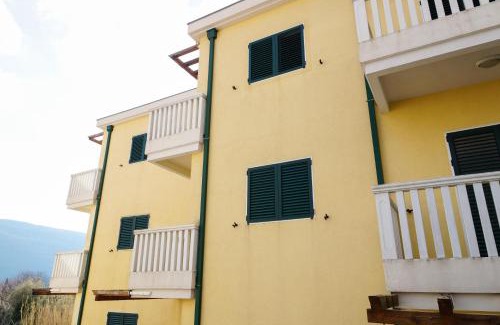 Kumbor Apartamento | Apartment Begonia of Kumbor
