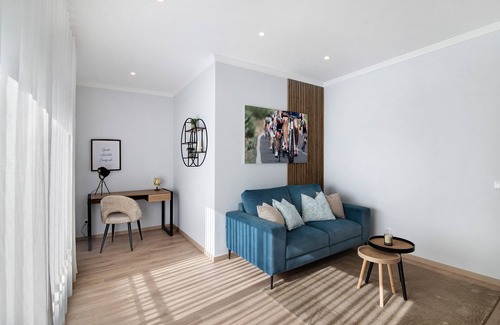 Tavira Apartamento | Apartment 'Beira Mar - 1º Esquerdo' with Balcony, Wi-Fi and Air Conditioning