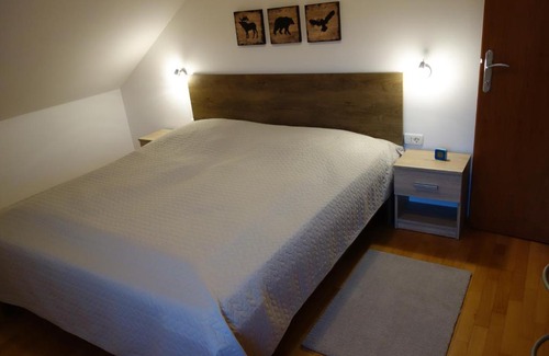 Postojna Apartamento | Apartment Beks