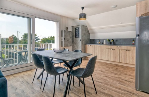 La Turballe Apartamento | Apartamento 'Bel Appartement - 2min Plage' con vistas al mar y balcón