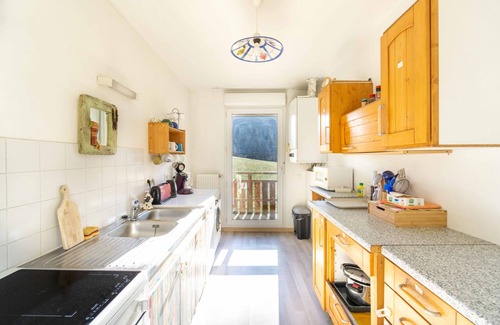Seez Apartamento | Apartamento 'Bel Appartement À La Montagne' con vistas a la montaña, balcón y Wi-Fi