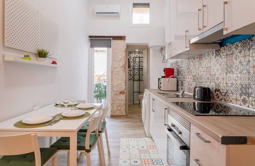 San Anton Apartamento | Apartamento "Bel Rustique" con jardín privado y Wi-Fi