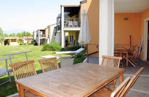 Cavalcaselle Apartamento | Apartment Belvedere Village-2 by Interhome