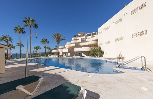 Buenas Noches Apartamento | Apartamento "Bermuda Beach 1" con vistas al mar, piscina compartida y Wi-Fi