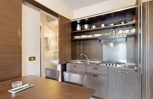 Loano Apartamento | Apartamento "Bilo 1piano en Villaggio"; jardín privado, piscinas compartidas y Wi-Fi