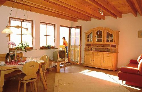 Schiltach Apartamento | Apartment Biohof Herrenweg-1 by Interhome