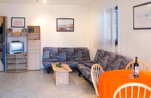 Ravni Apartamento | Apartment Blazina-2 by Interhome