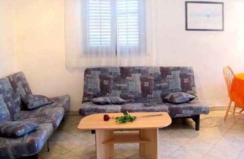 Ravni Apartamento | Apartment Blazina-2 by Interhome