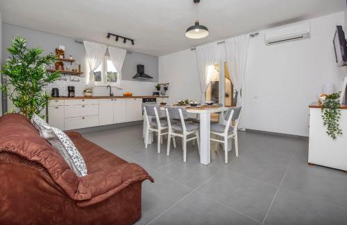 Razanj Apartamento | Apartment Bo&Dy