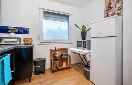 Neulussheim Apartamento | Apartamento 'Boettcher's Ferienwohnung' con Wi-Fi