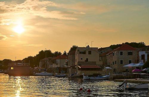 Prvic Luka Apartamento | Apartment Bogadi