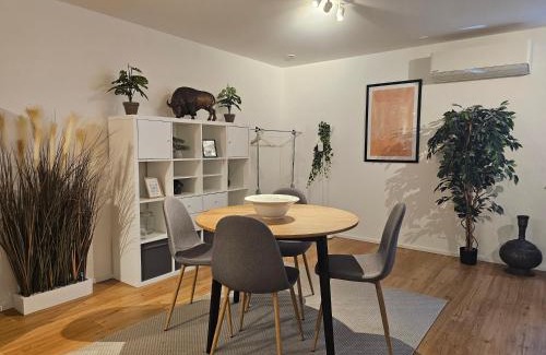 Pfrondorf Apartamento | Apartment Bolberg Rückzugsort, Yoga-Zimmer, Büro, Hobbyküche