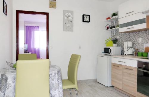Prigradica Apartamento | Apartment Borovina-1 by Interhome