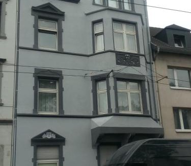 Solingen Apartamento | Apartment BOZ Solingen