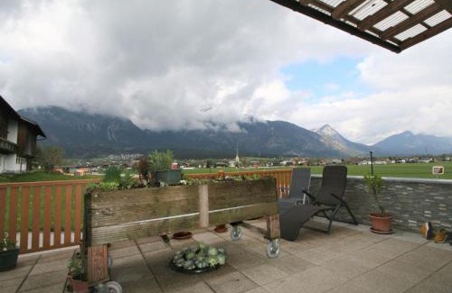 Strass im Zillertal Apartamento | Apartment Brettfall Blick by Interhome