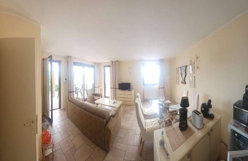 Oggebbio Apartamento | Apartamento en Lago Maggiore con Piscina