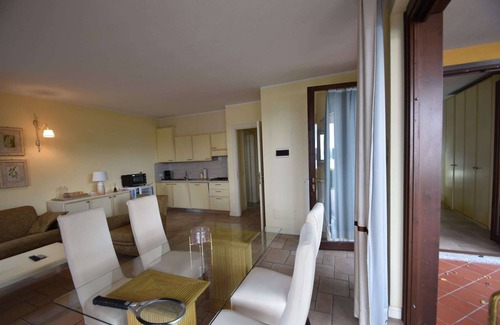 Oggebbio Apartamento | Apartamento en Lago Maggiore con Piscina