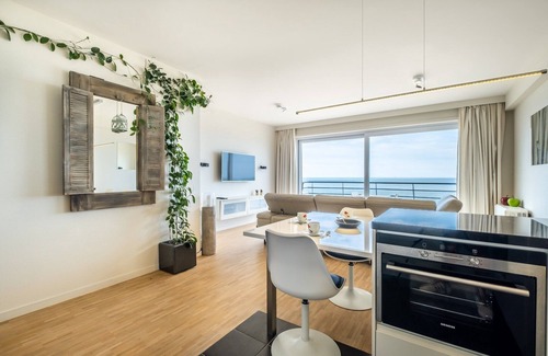 Koksijde-Bad Apartamento | Apartamento en Zeedijk con vista al mar