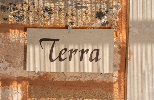 Vitigliano Apartamento | Apartamento 'C H Terra' con Terraza Privada, Wi-Fi y Aire Acondicionado