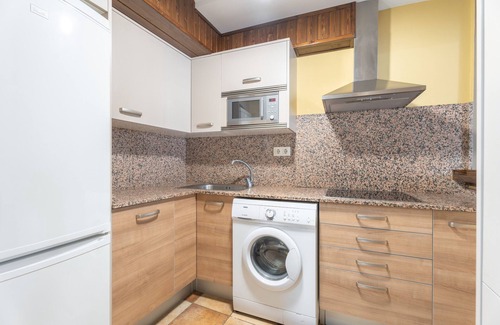 Alcalá de la Selva Apartamento | Apartamento 'Casa El Cojo 1a' con balcón y Wi-Fi